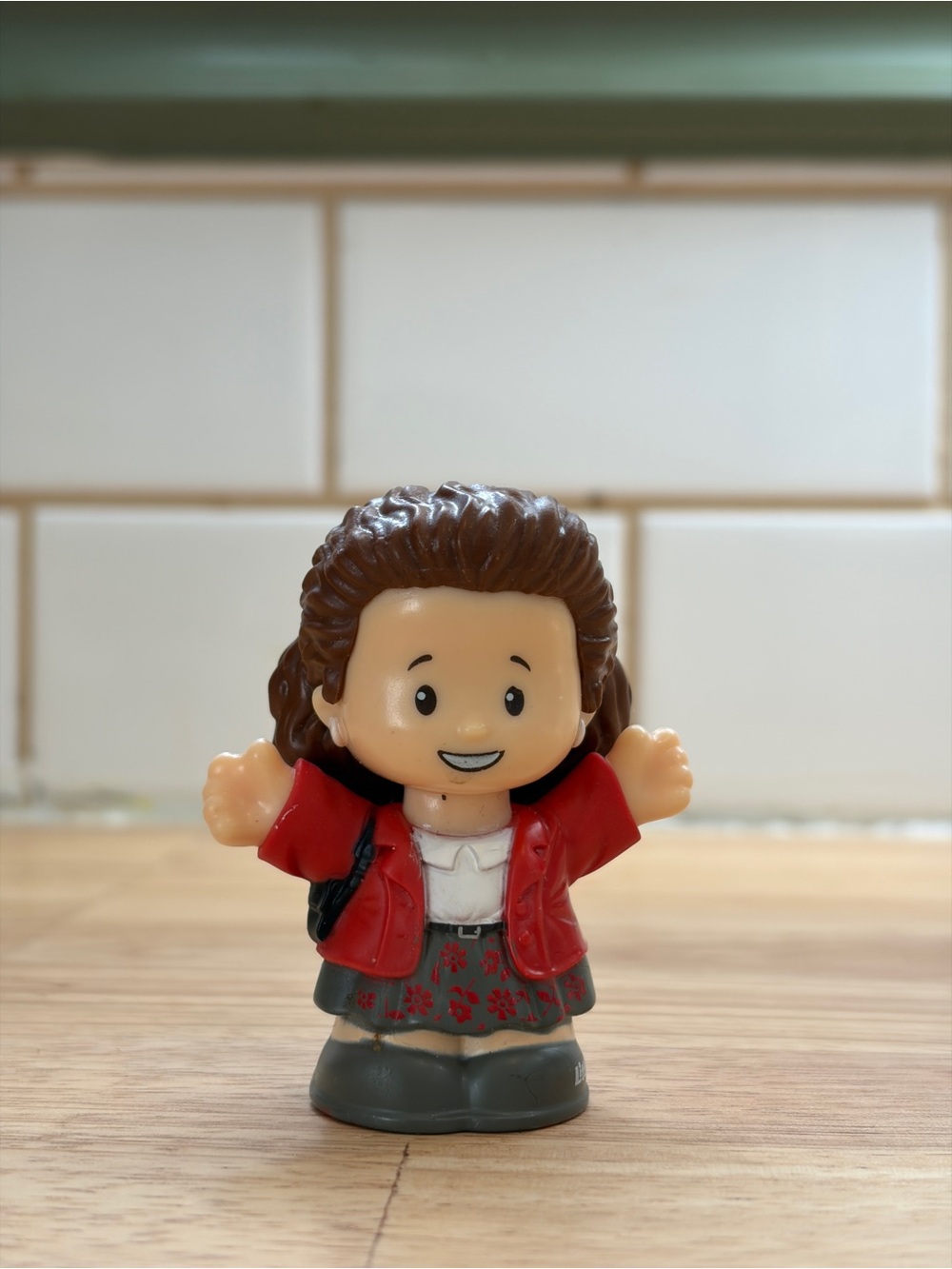 5 for $30! Fisher Price Little People Seinfeld Collector Set Elaine Benes 2022